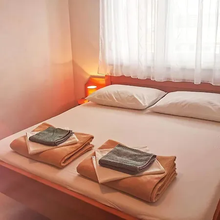 Karlo Apartment